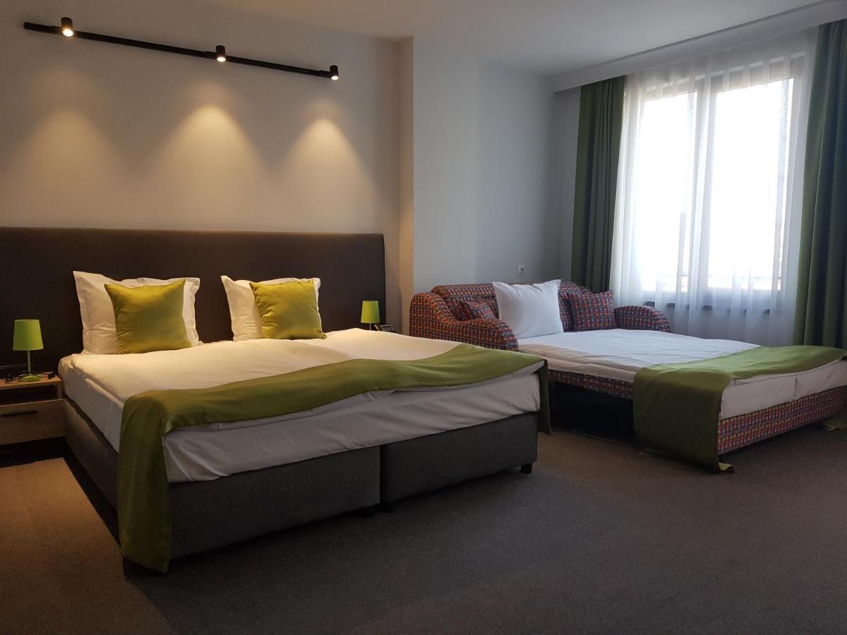 A&M Hotel Plovdiv Buitenkant foto